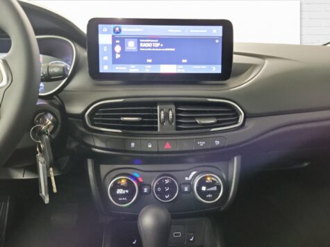 Fiat – Tipo SW 1.5 Hybrid Swiss Cross