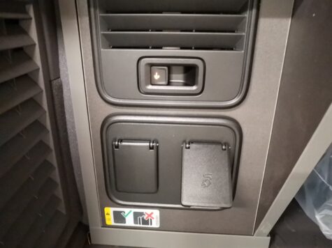 VW – T7 California 2.0 TDI Beach Tour DSG