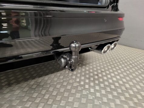 VW – Golf VIII Variant 2.0 TSI R DSG 4motion