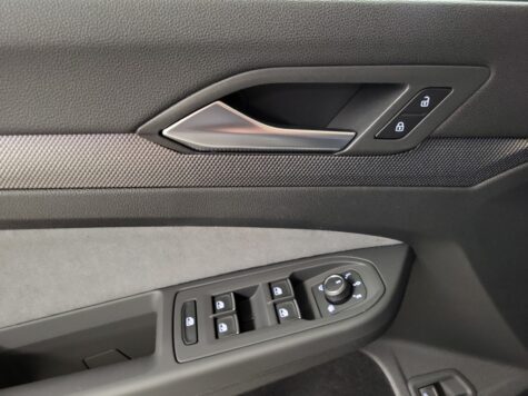 VW – Golf VIII Variant 2.0 TSI R DSG 4motion