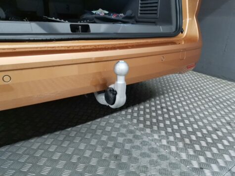 VW – T7 California 2.0 TSI Beach Tour DSG