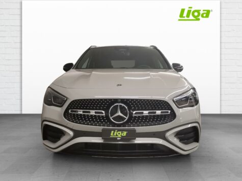 Mercedes-Benz – GLA 250 AMG Line 4Matic Swiss Star