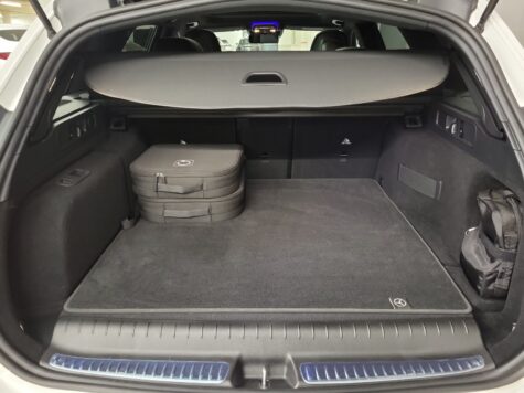 Mercedes-Benz – C 300 de AMG Line 4Matic T