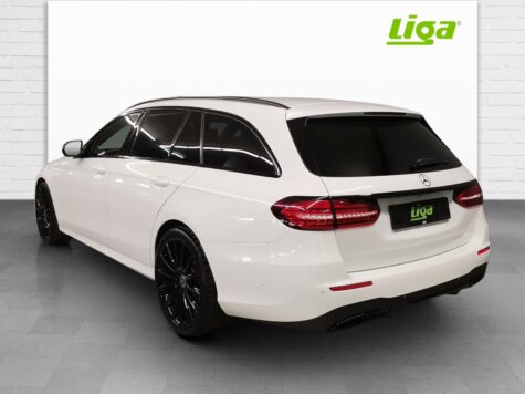 Mercedes-Benz – E 300 d AMG Line 4Matic T