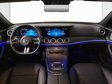 Mercedes-Benz – E 300 d AMG Line 4Matic T