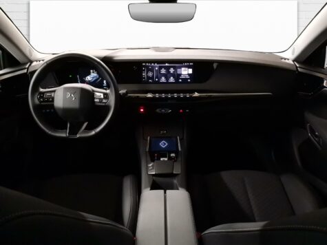 DS Automobiles – DS4 1.6 E-Tense Trocadero