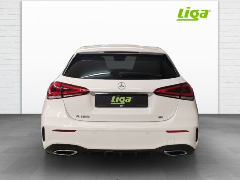 Mercedes-Benz – A 180 AMG Line