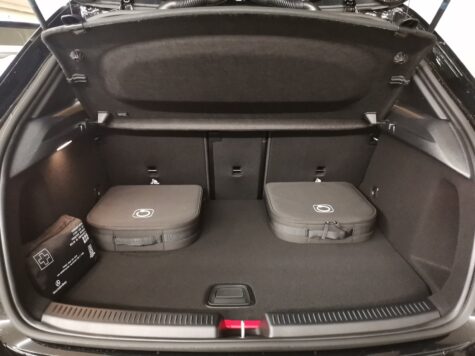 Mercedes-Benz – A 250 e AMG Line EQ Hybrid EQ Star