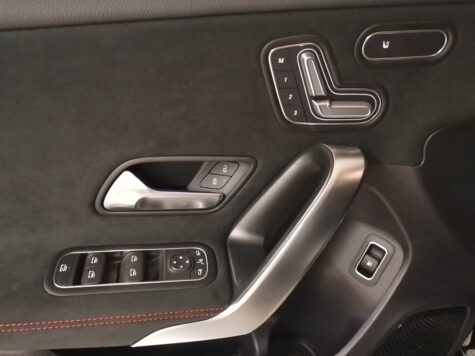 Mercedes-Benz – A 250 e AMG Line EQ Hybrid EQ Star