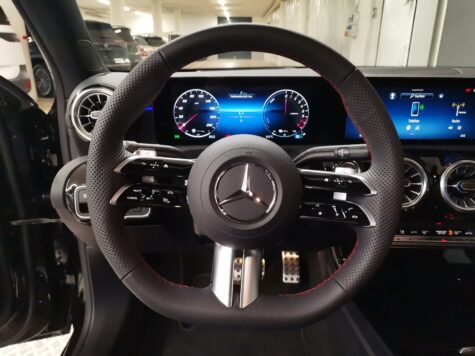 Mercedes-Benz – A 250 e AMG Line EQ Hybrid EQ Star