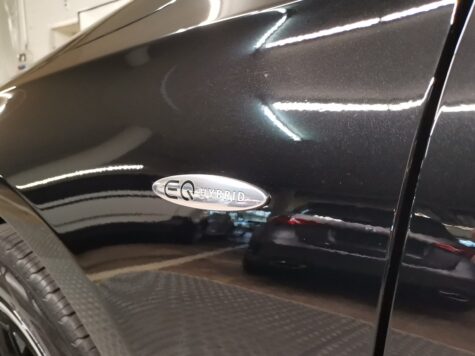 Mercedes-Benz – A 250 e AMG Line EQ Hybrid EQ Star