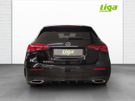 Mercedes-Benz – A 250 e AMG Line EQ Hybrid EQ Star