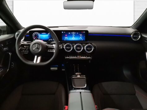 Mercedes-Benz – A 250 e AMG Line EQ Hybrid EQ Star