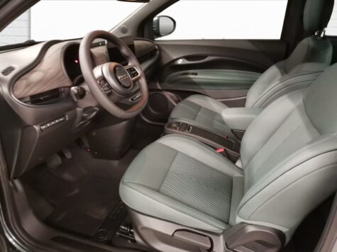 Fiat – 500 E Armani green