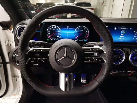 Mercedes-Benz – A 250 AMG Line 4Matic