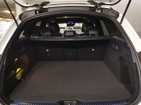 Mercedes-Benz – GLC 300 AMG Line 4Matic