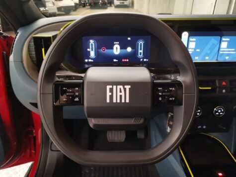 Fiat – Grande Panda Red