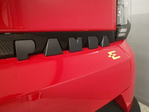 Fiat – Grande Panda Red
