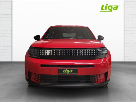 Fiat – Grande Panda Red