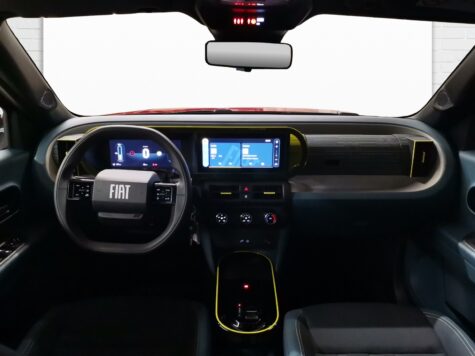 Fiat – Grande Panda Red