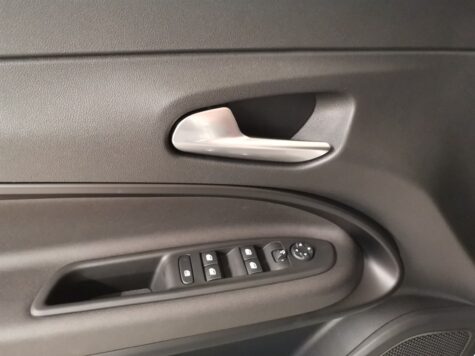 Alfa Romeo – Junior 1.2 Ibrida Speciale