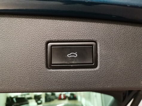 VW – Tiguan 2.0 TDI SCR Elegance DSG