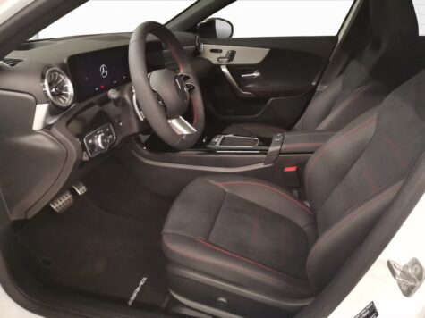 Mercedes-Benz – A 200 AMG Line Night Star