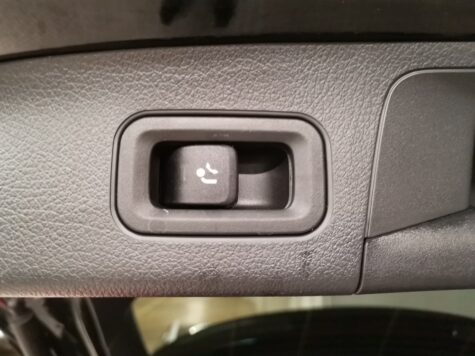 Mercedes-Benz – EQA 250