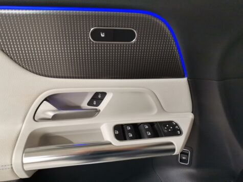 Mercedes-Benz – EQA 250