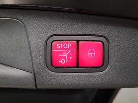 Mercedes-Benz – GLA 200 AMG Line Night Star