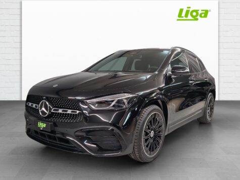 Mercedes-Benz – GLA 200 AMG Line Night Star
