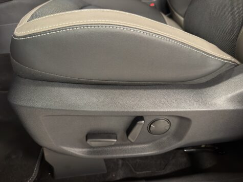 VW – Amarok DKab. Pick-up 3.0 TDI 240 Aventura Winter 2 4m