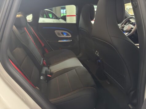 Mercedes-Benz – CLA 350 AMG Line 4Matic EQ Technology