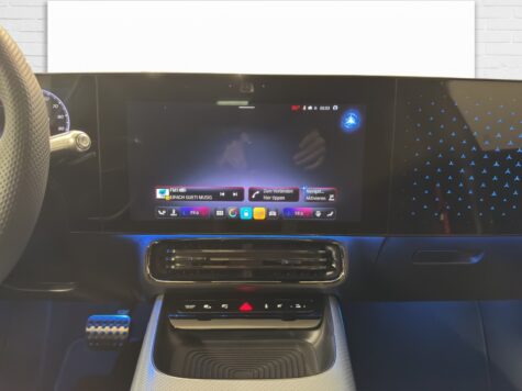 Mercedes-Benz – CLA 350 AMG Line 4Matic EQ Technology