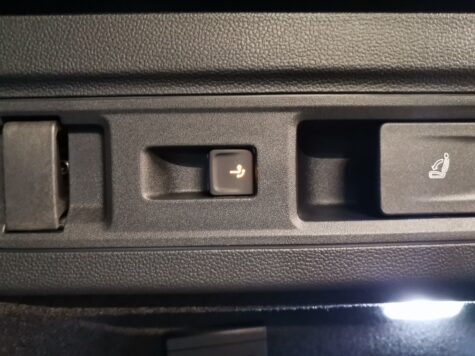 VW – Passat Variant 2.0 TDI R-Line DSG 4motion