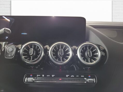 Mercedes-Benz – GLA 250 AMG Line 4 Matic Swiss Star