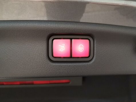 Mercedes-Benz – C 400 e AMG Line 4Matic