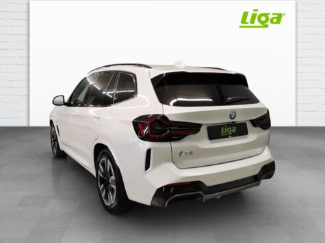 BMW – iX3 Impressive