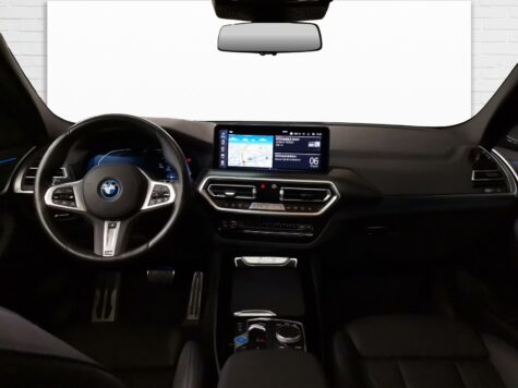 BMW – iX3 Impressive