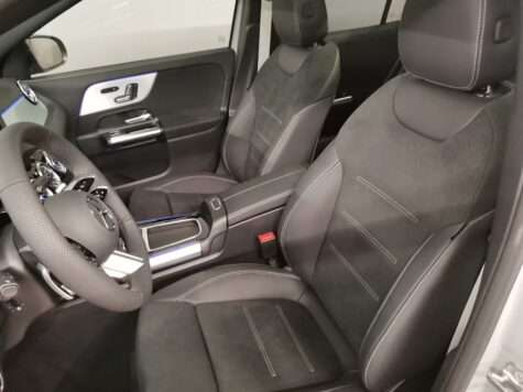 Mercedes-Benz – GLA 250 AMG Line 4Matic Swiss Star