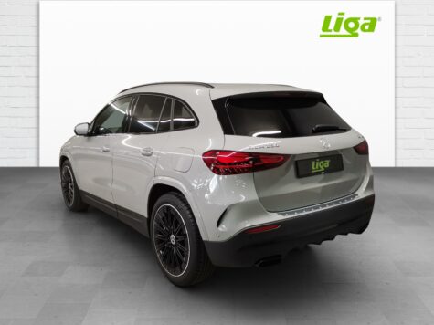 Mercedes-Benz – GLA 250 AMG Line 4Matic Swiss Star