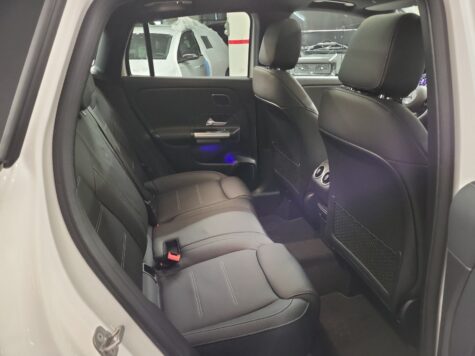 Mercedes-Benz – GLA 250 AMG Line 4Matic Swiss Star