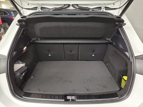 Mercedes-Benz – GLA 250 AMG Line 4Matic Swiss Star