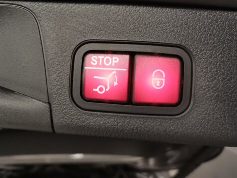 Mercedes-Benz – EQB 300 AMG Line 4Matic Excellence Edition