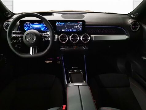 Mercedes-Benz – EQB 300 AMG Line 4Matic Excellence Edition