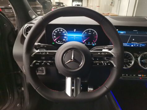 Mercedes-Benz – GLA 220 d AMG Line 4Matic Swiss Star