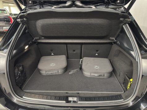 Mercedes-Benz – EQA 350 AMG Line 4Matic Excellence Edition