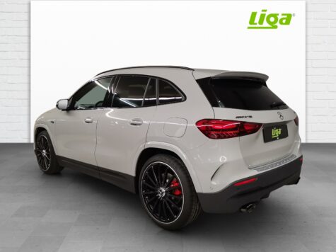 Mercedes-Benz – AMG GLA 35 4Matic