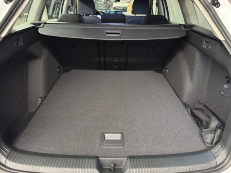 VW – Golf VIII Variant 2.0 TDI Life DSG