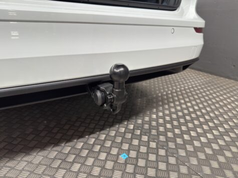 VW – Golf VIII Variant 2.0 TDI Life DSG